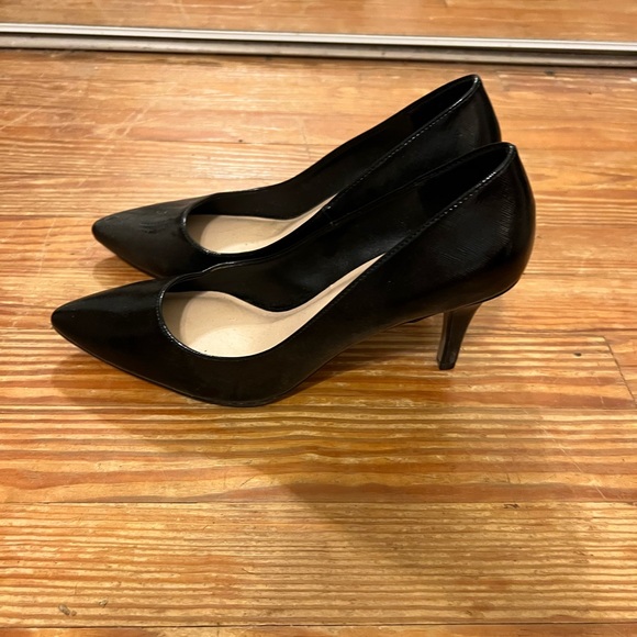 Heels - Picture 2 of 5